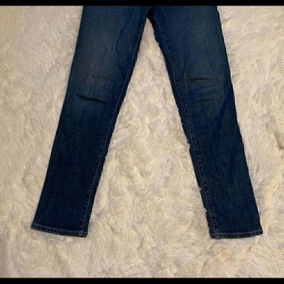 EUC Loft relaxed skinny jeans size 27 - Picture 2 of 9